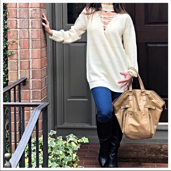 ✨LAST ONE ✨Beige tie up chocker neck sweater - Picture 3 of 7
